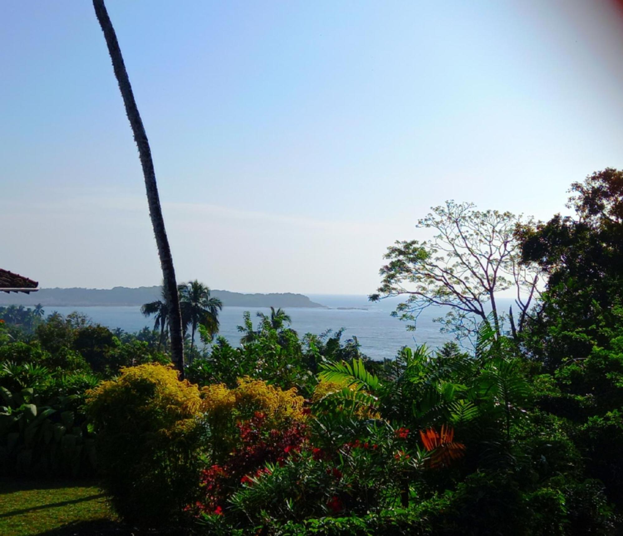Villa Blue Ocean Tree House Hiriketiya Dikwella Exterior foto