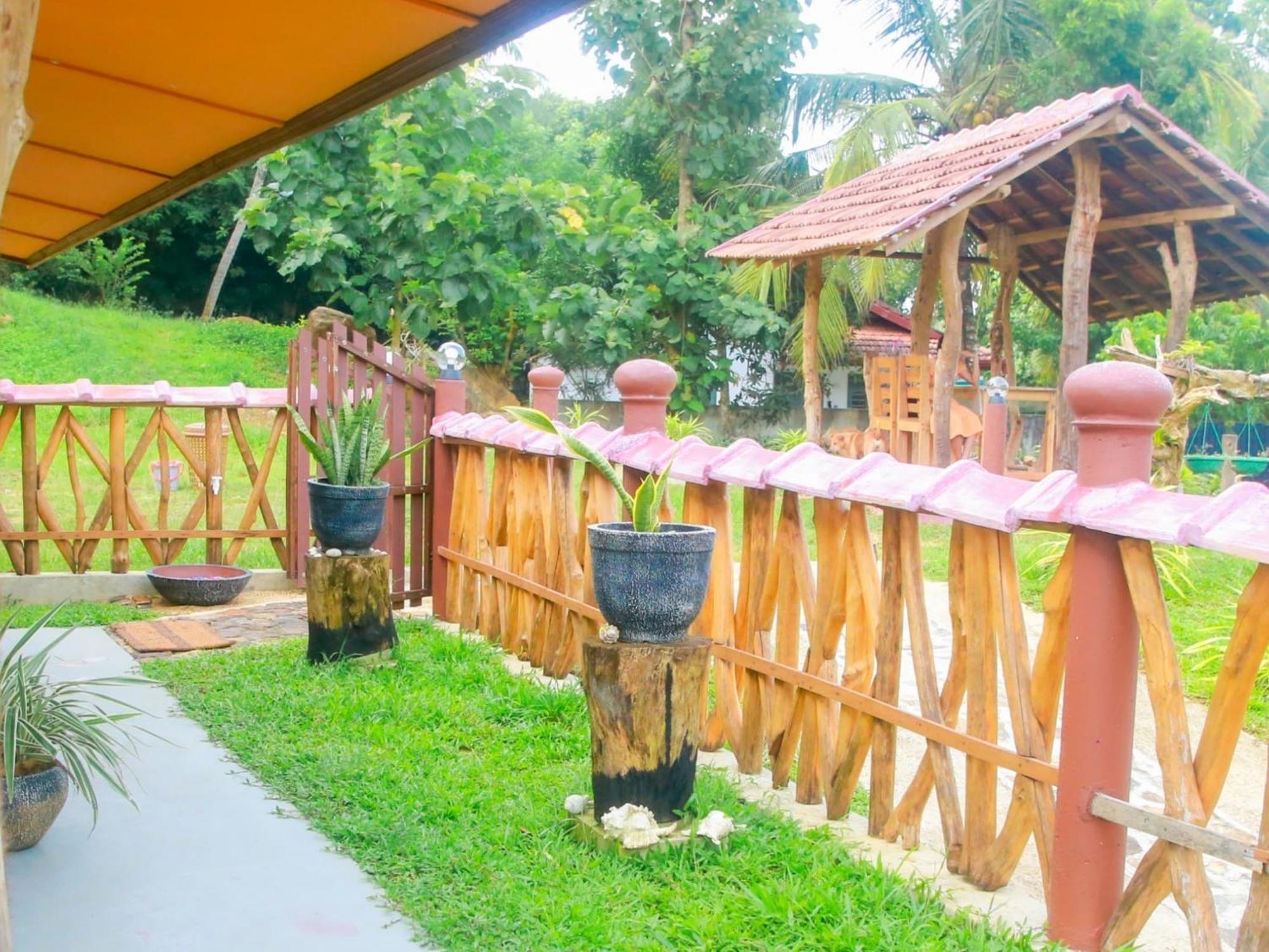 Villa Blue Ocean Tree House Hiriketiya Dikwella Exterior foto